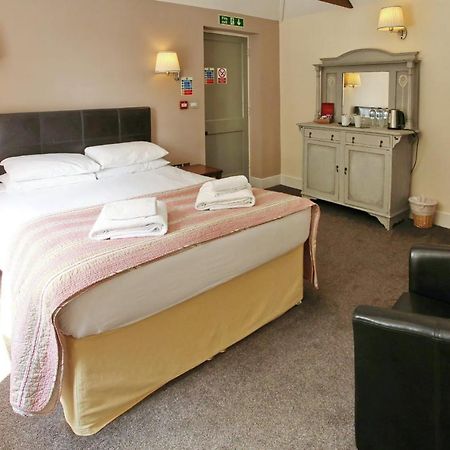 Hotel The Barleycorn à Marlborough Extérieur photo